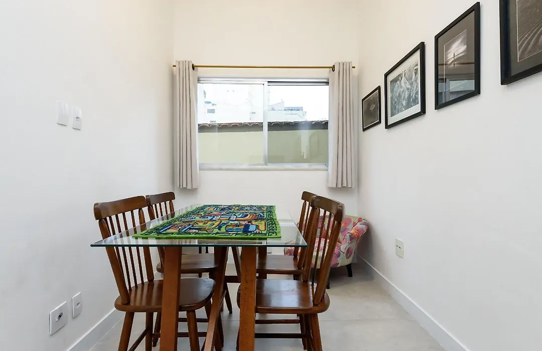 Apartamento Em Ipanema A 350M Da Praia | Bt 82/108-1